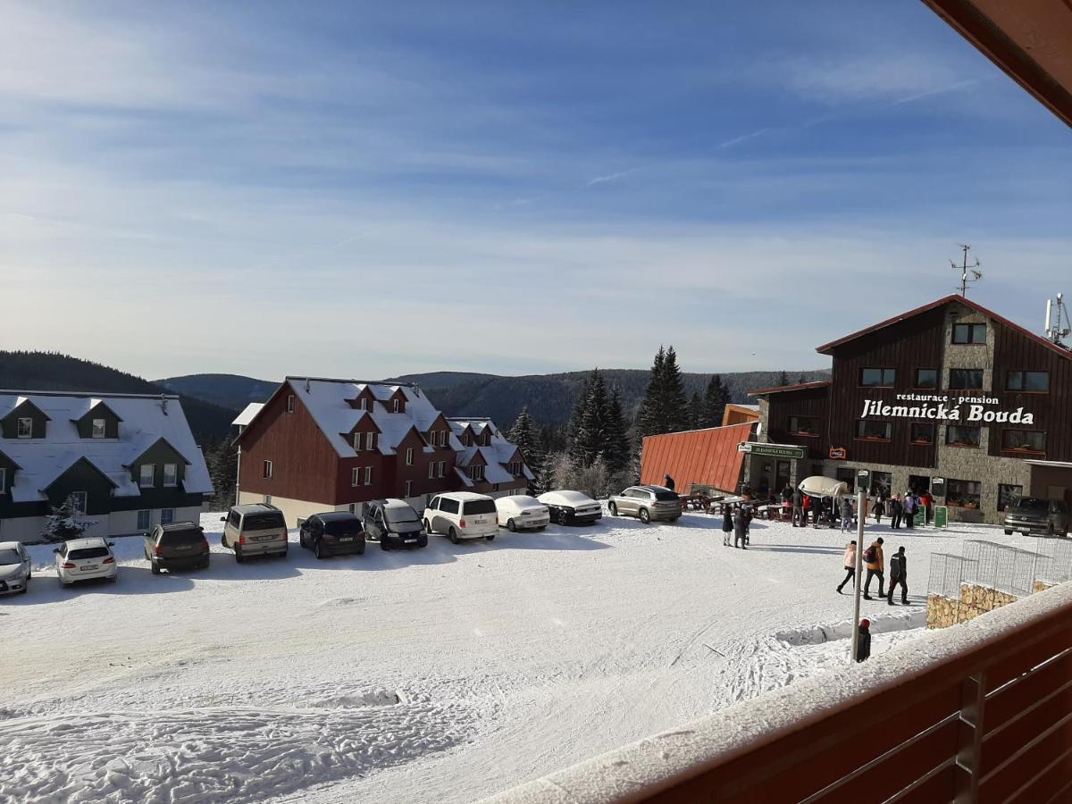 Apartman M5 Horní Mísečky Esterno foto