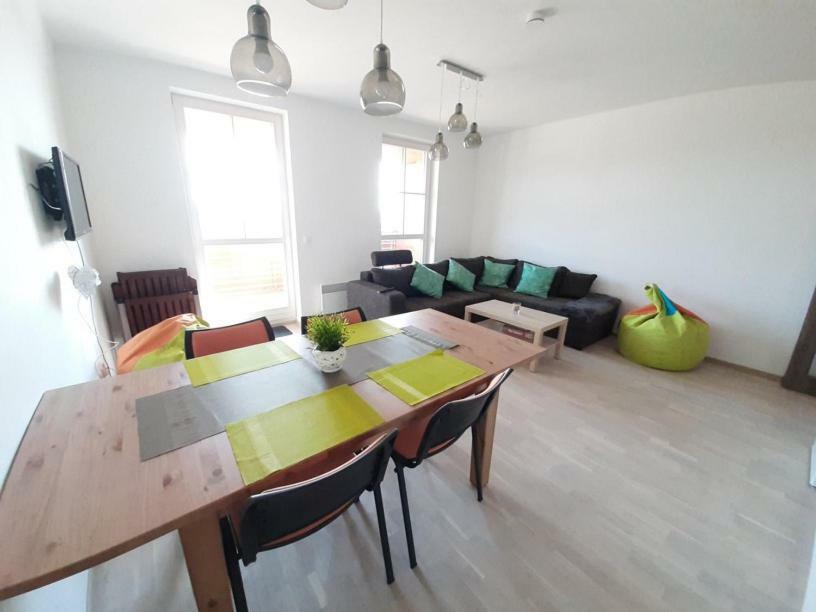 Apartman M5 Horní Mísečky Esterno foto